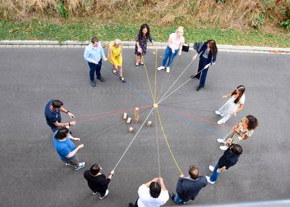 Gemeinsam einen Turm bauen: Willkommen im Team der Stadtverwaltung.