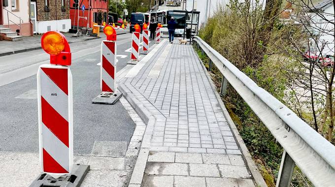 Barrierefreier Umbau der Bushaltestelle „Rennenbergstraße“ konnte früher als geplant fertiggestellt werden.